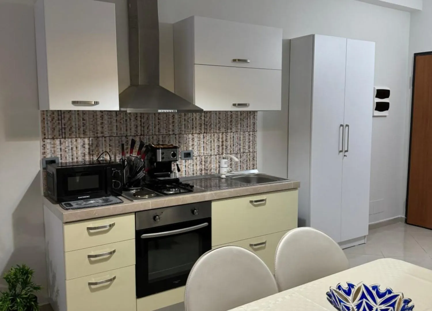 Vlora Centre Spacious Lions Gate 5 0*, Wlora